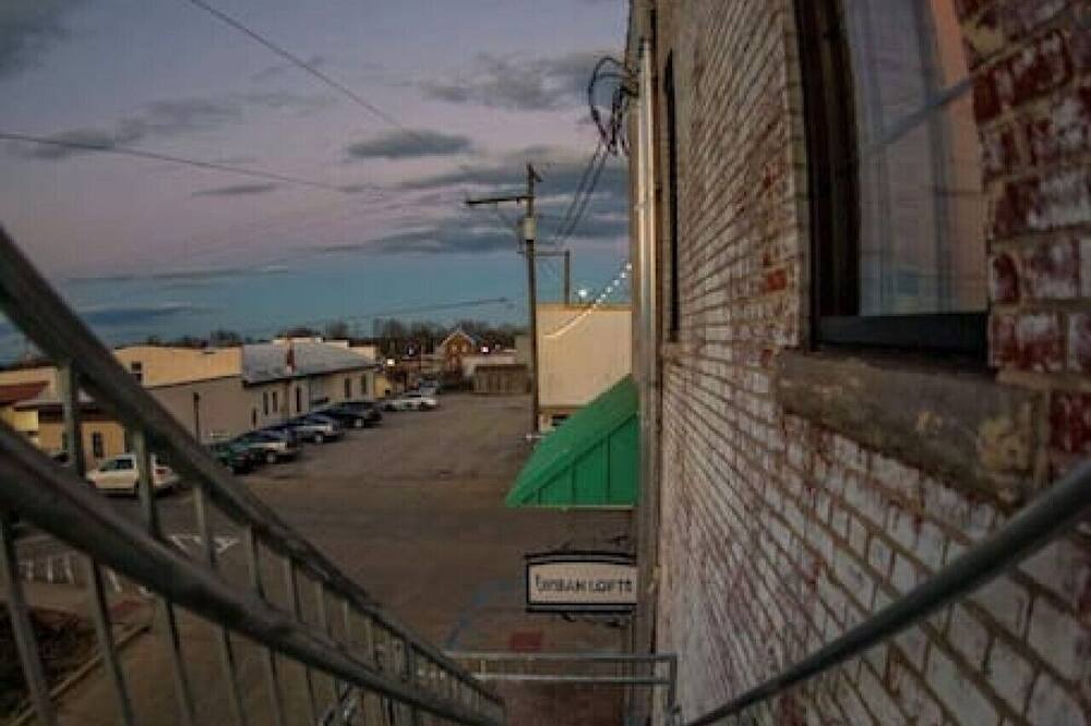 Photo of Others in Perryville