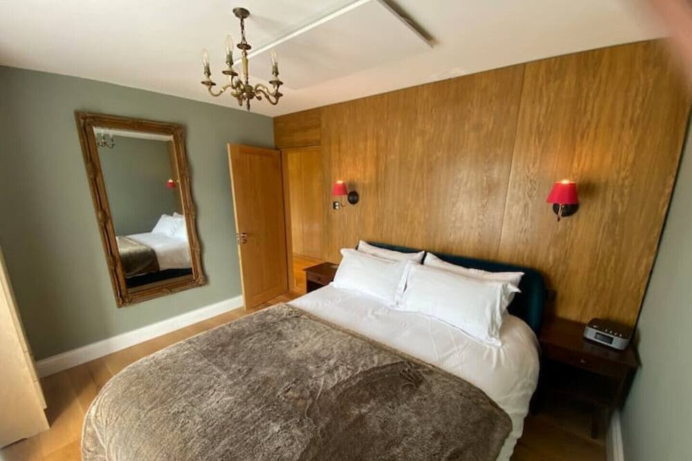 Photo of Bedroom in Eccles