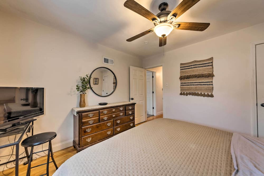 Photo of Bedroom in Lindenwood Park