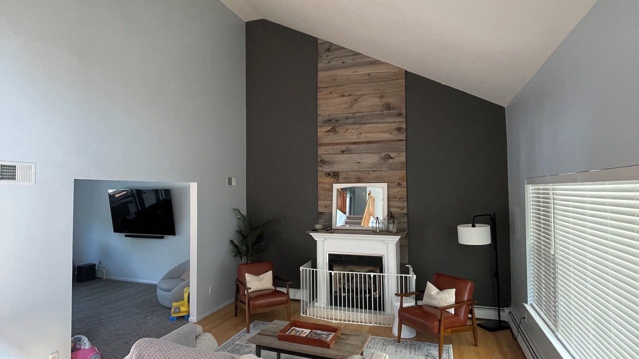 Photo of Livingroom in Aquebogue