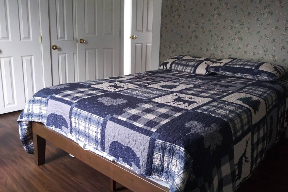Photo of Bedroom in Wamic