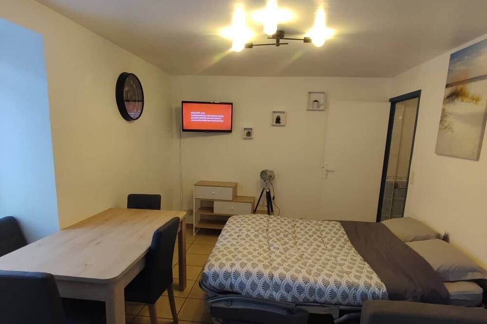 Photo of Bedroom in Saint-Pierre-de-Plesguen