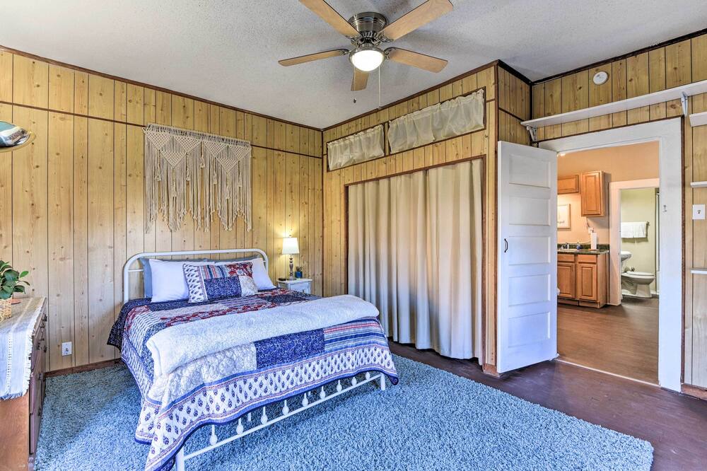 Photo of Bedroom in Electra