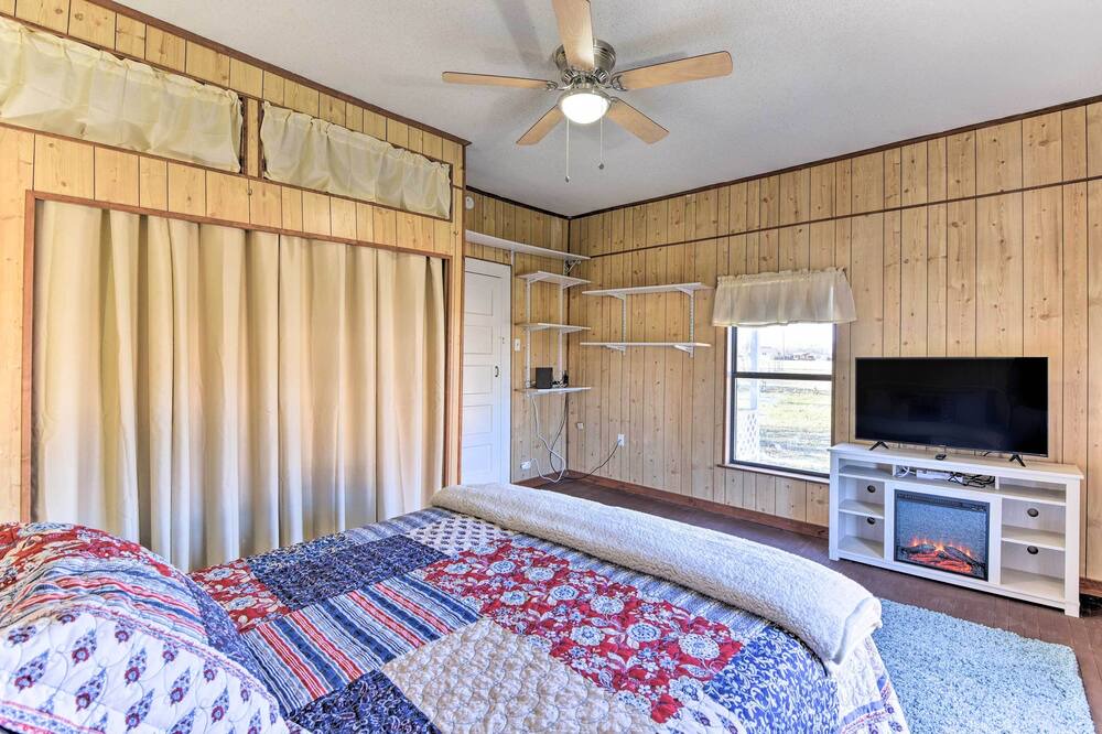 Photo of Bedroom in Electra