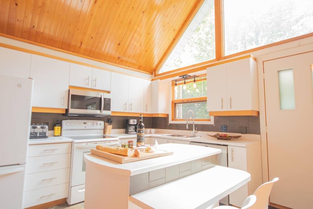 Photo of Kitchen in Compton
