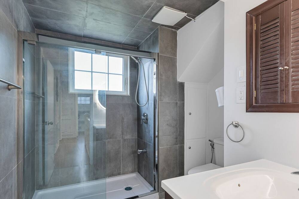 Photo of Bathroom in Melancthon