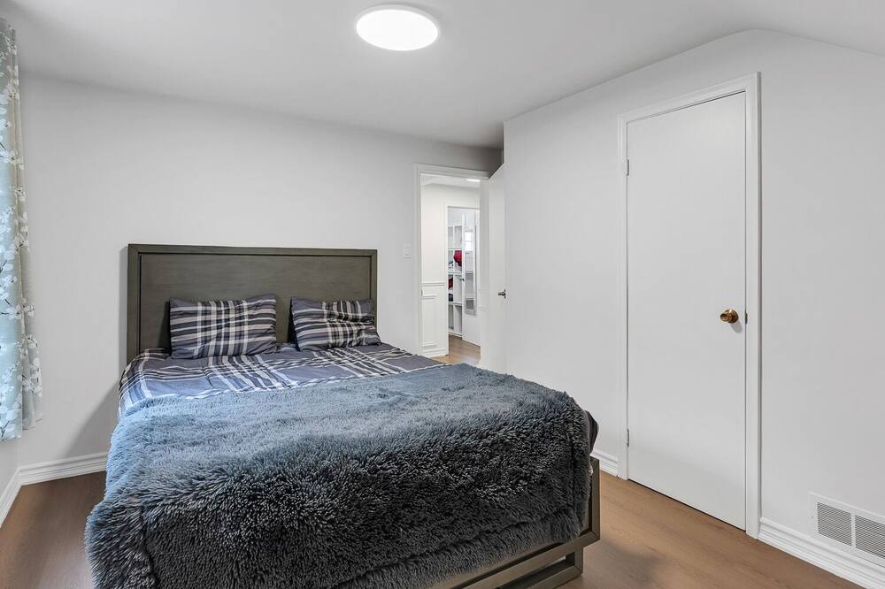 Photo of Bedroom in Melancthon