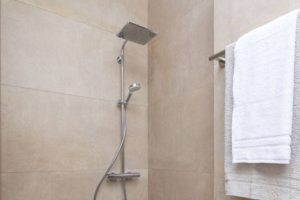 Photo of Bathroom in Komiza