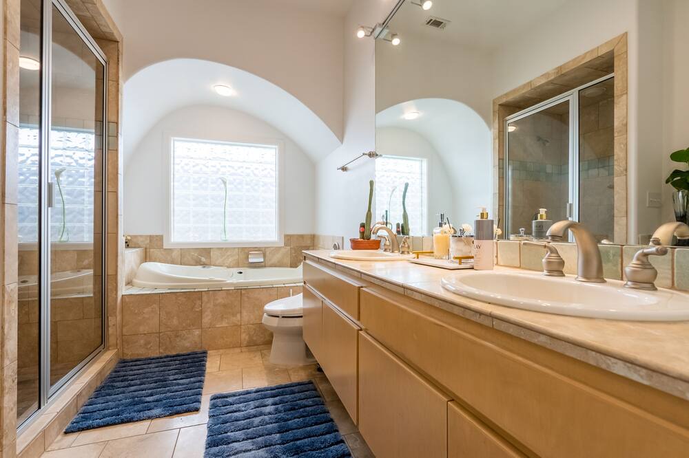 Photo of Bathroom in Cat Mountain Villas