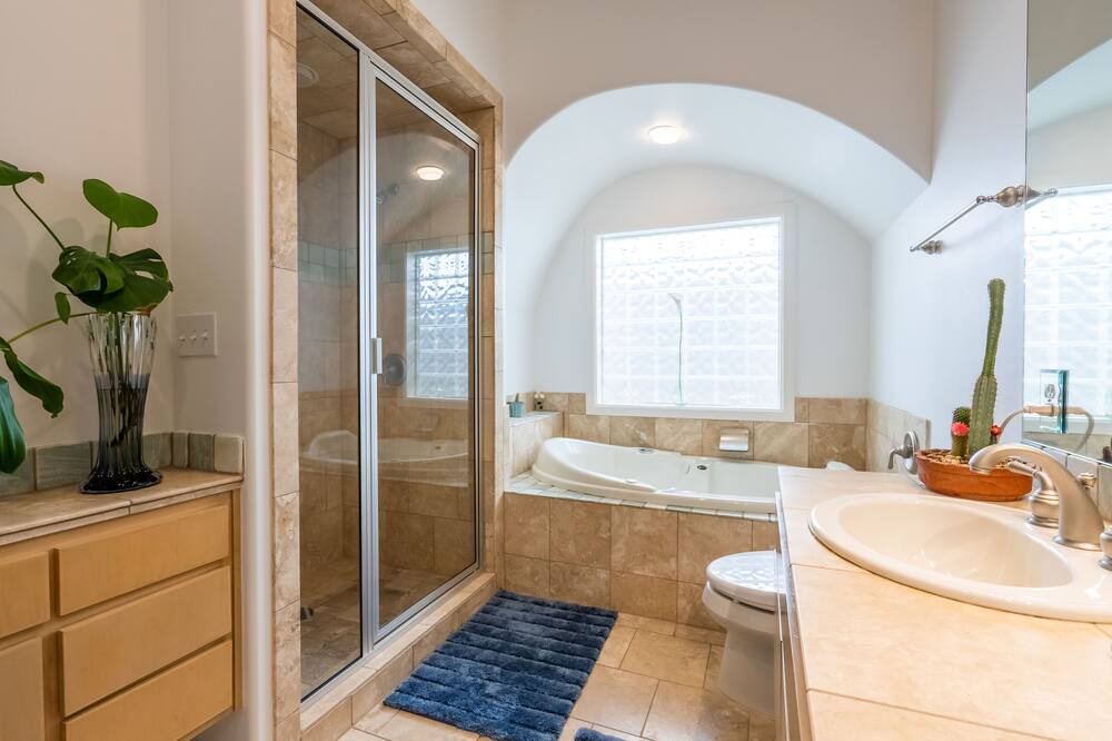 Photo of Bathroom in Cat Mountain Villas
