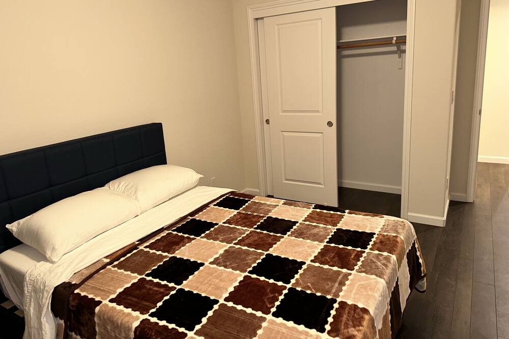 Photo of Bedroom in Salinas