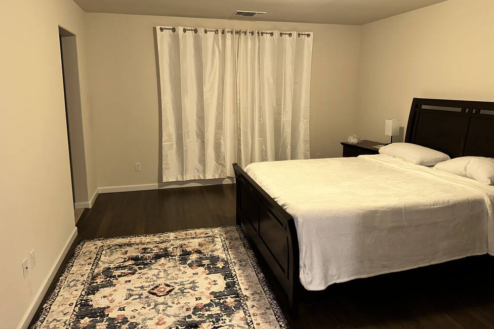 Photo of Bedroom in Salinas