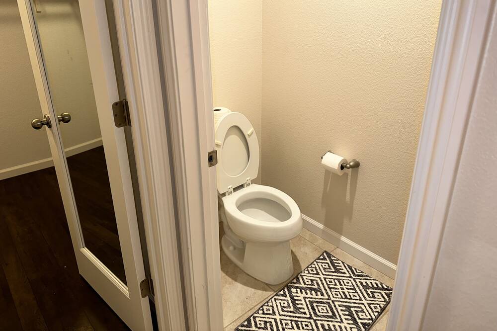 Photo of Bathroom in Salinas