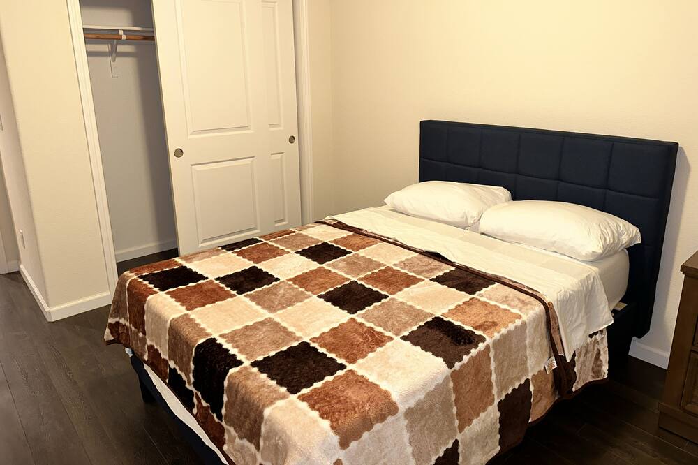 Photo of Bedroom in Salinas