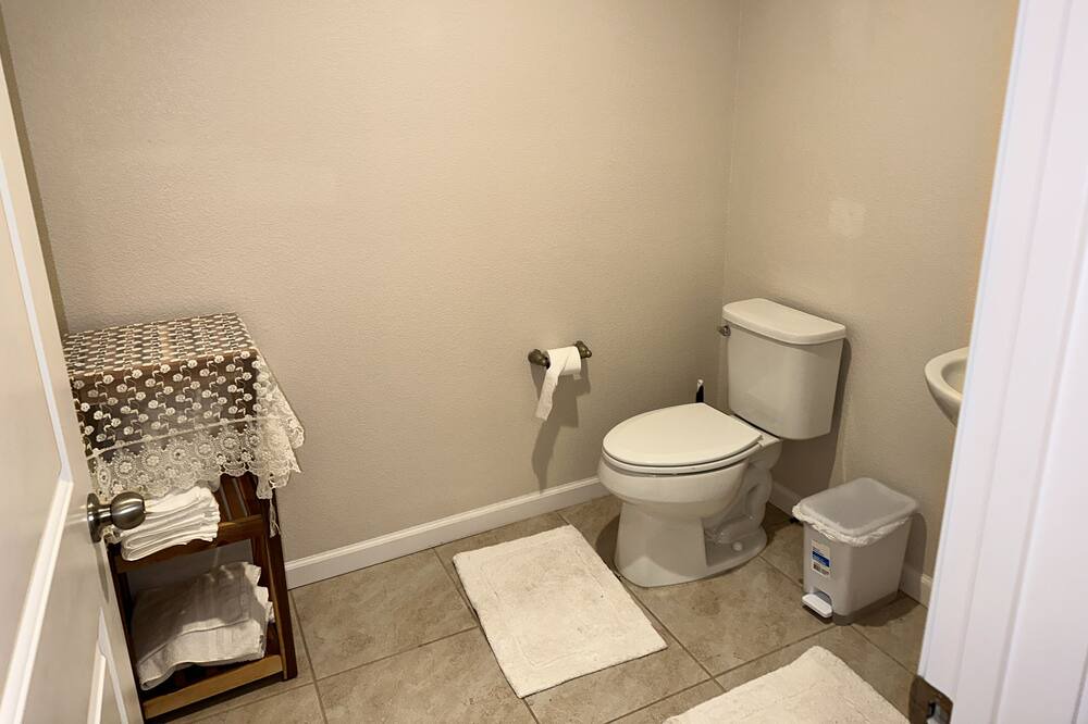 Photo of Bathroom in Salinas