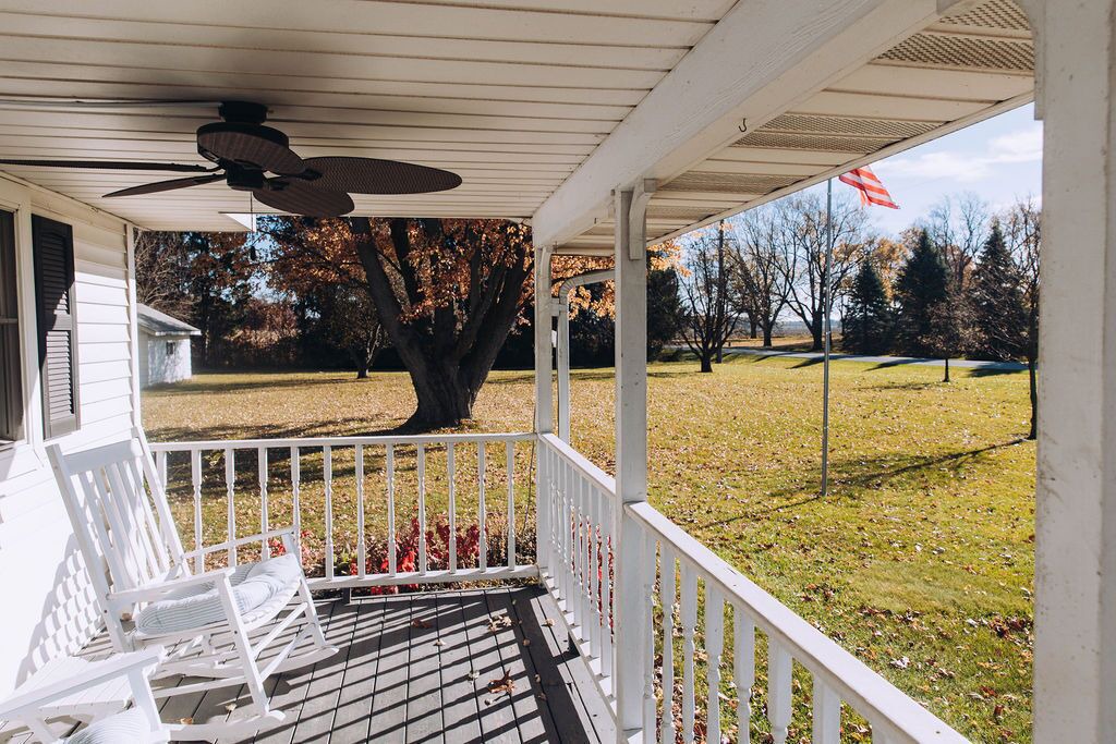 Photo of Outdoor in Demotte