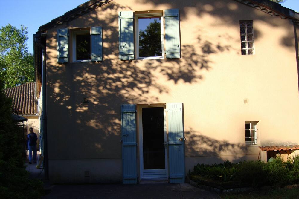 Photo of Outdoor in Pompiey