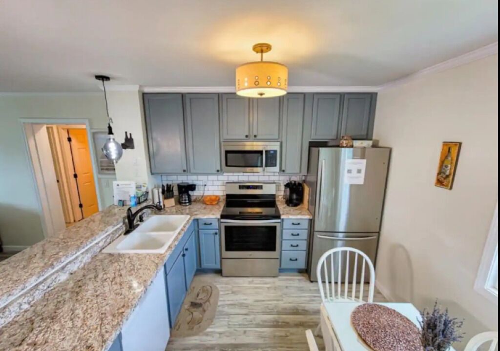 Photo of Kitchen in McCutcheon Field