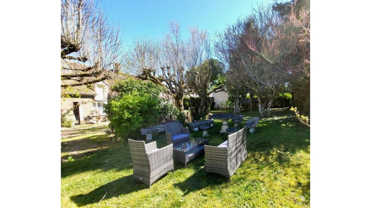 Photo of Patio Balcony in Ange