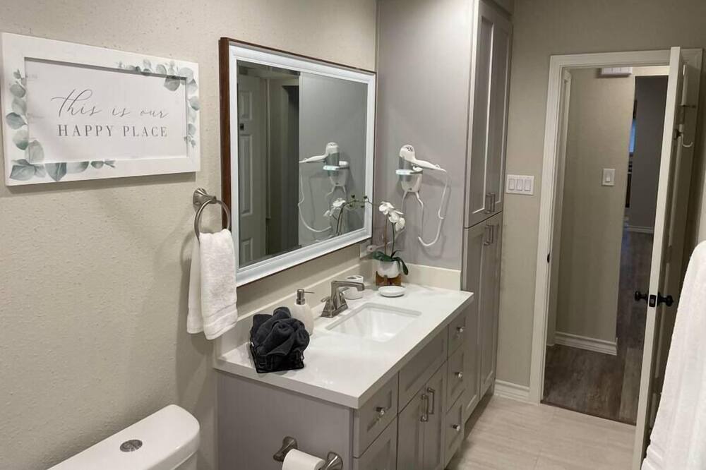Photo of Bathroom in Addicks