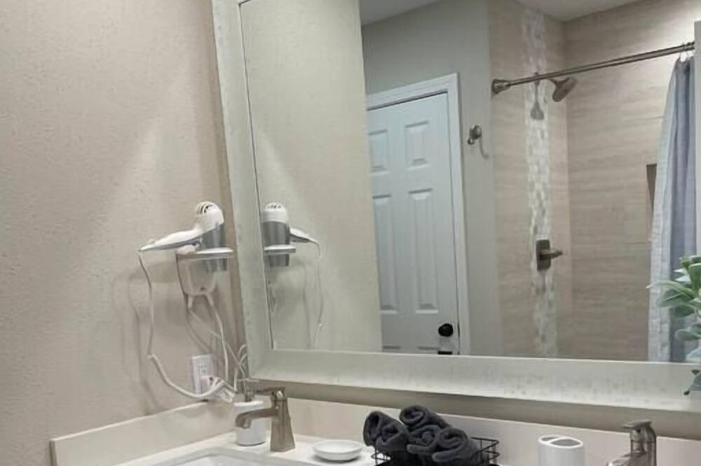 Photo of Bathroom in Addicks