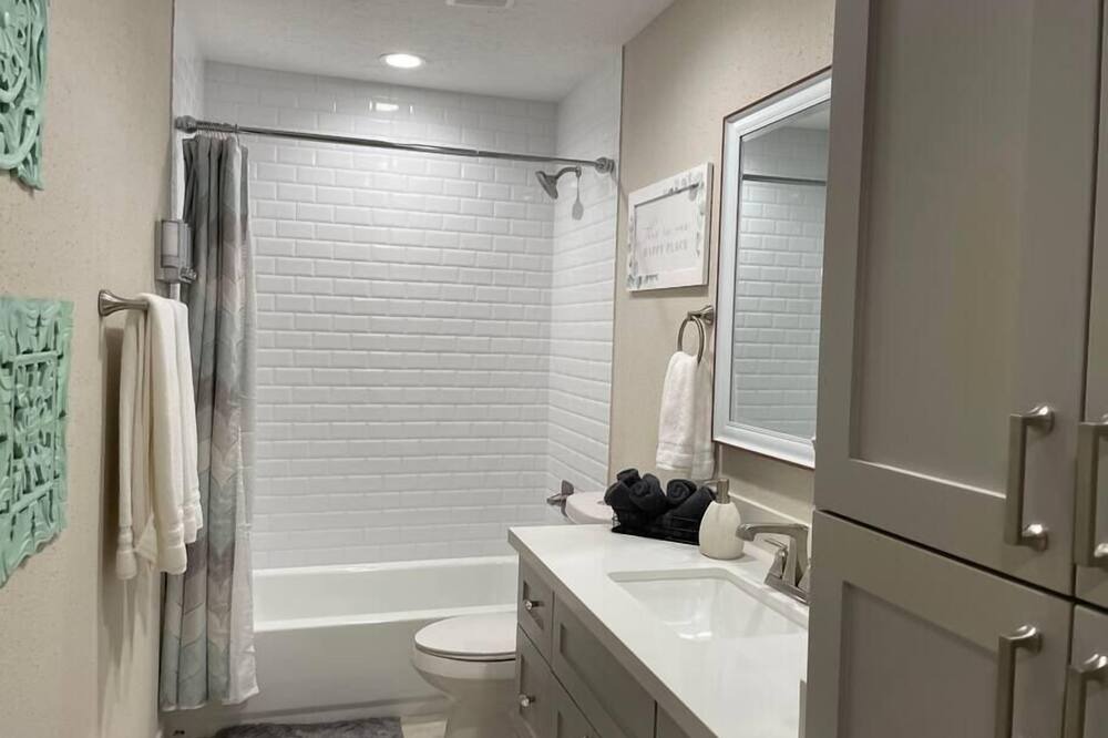 Photo of Bathroom in Addicks