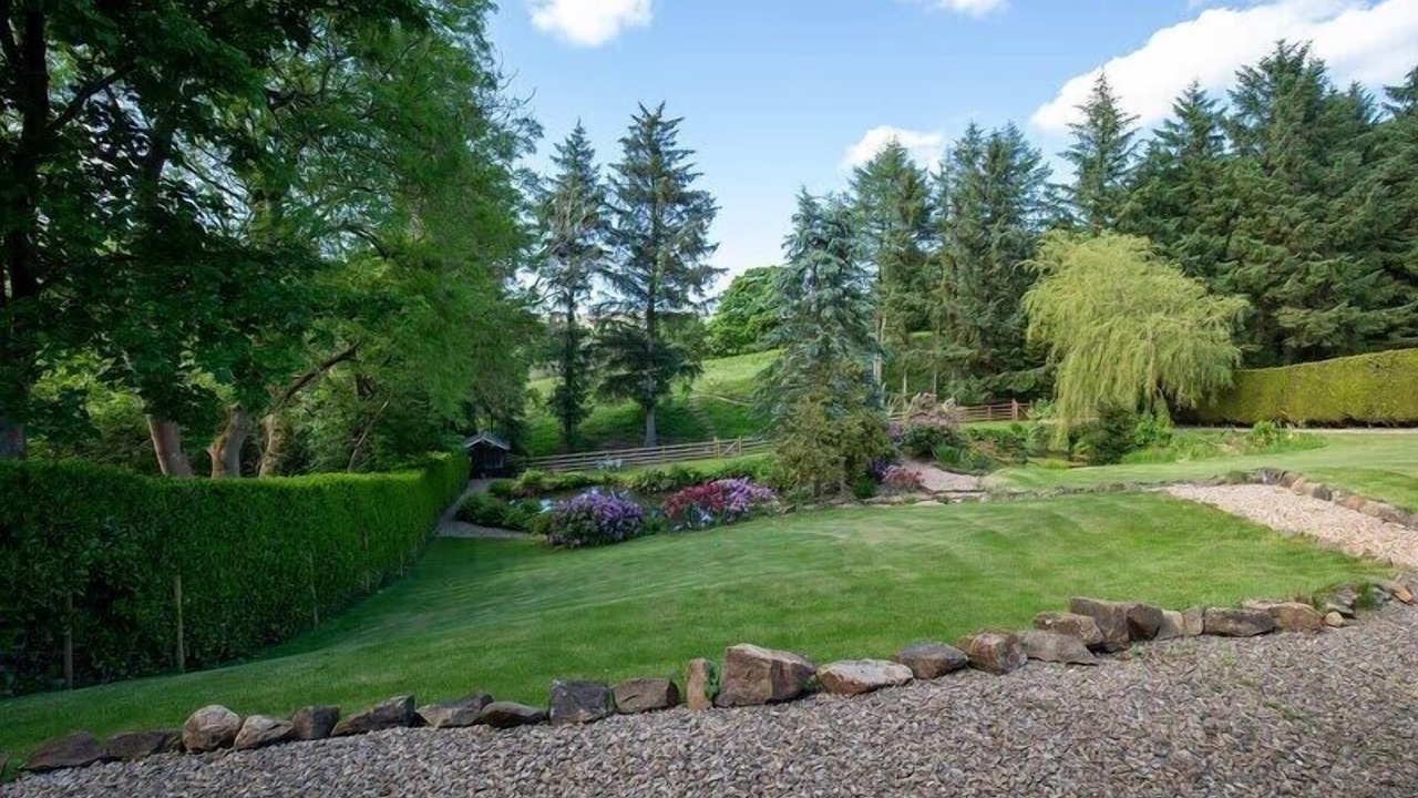 Photo of Outdoor in Chop Gate