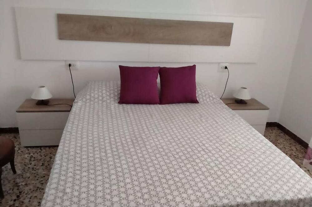 Photo of Bedroom in L Almadrava