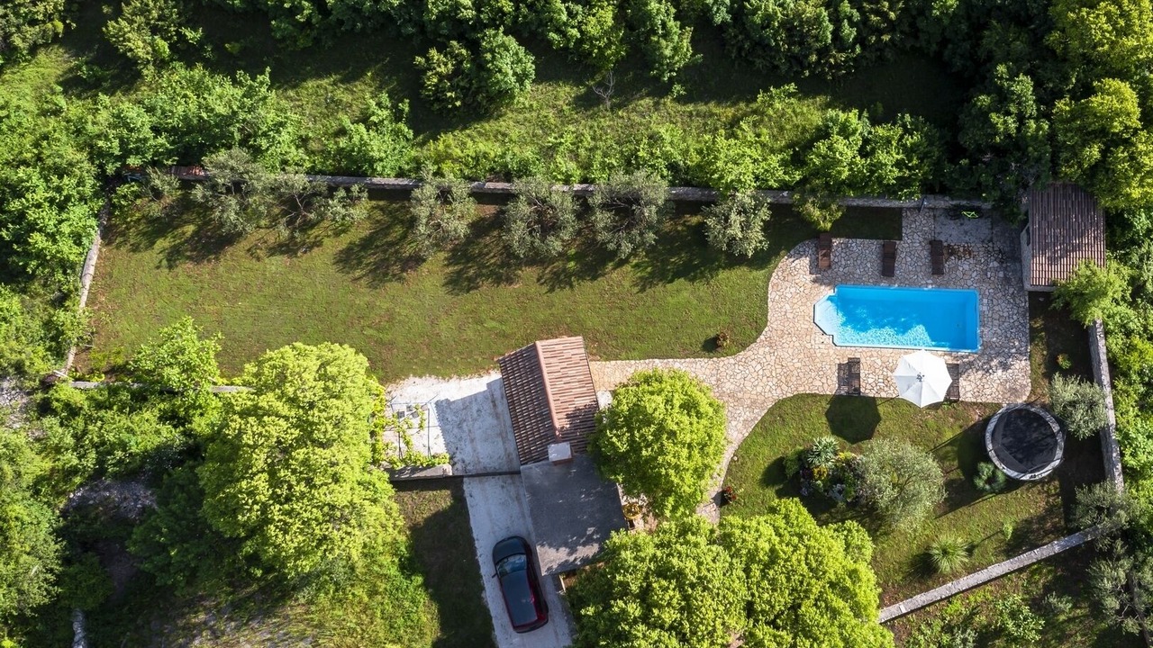 Photo of Outdoor in Puljane