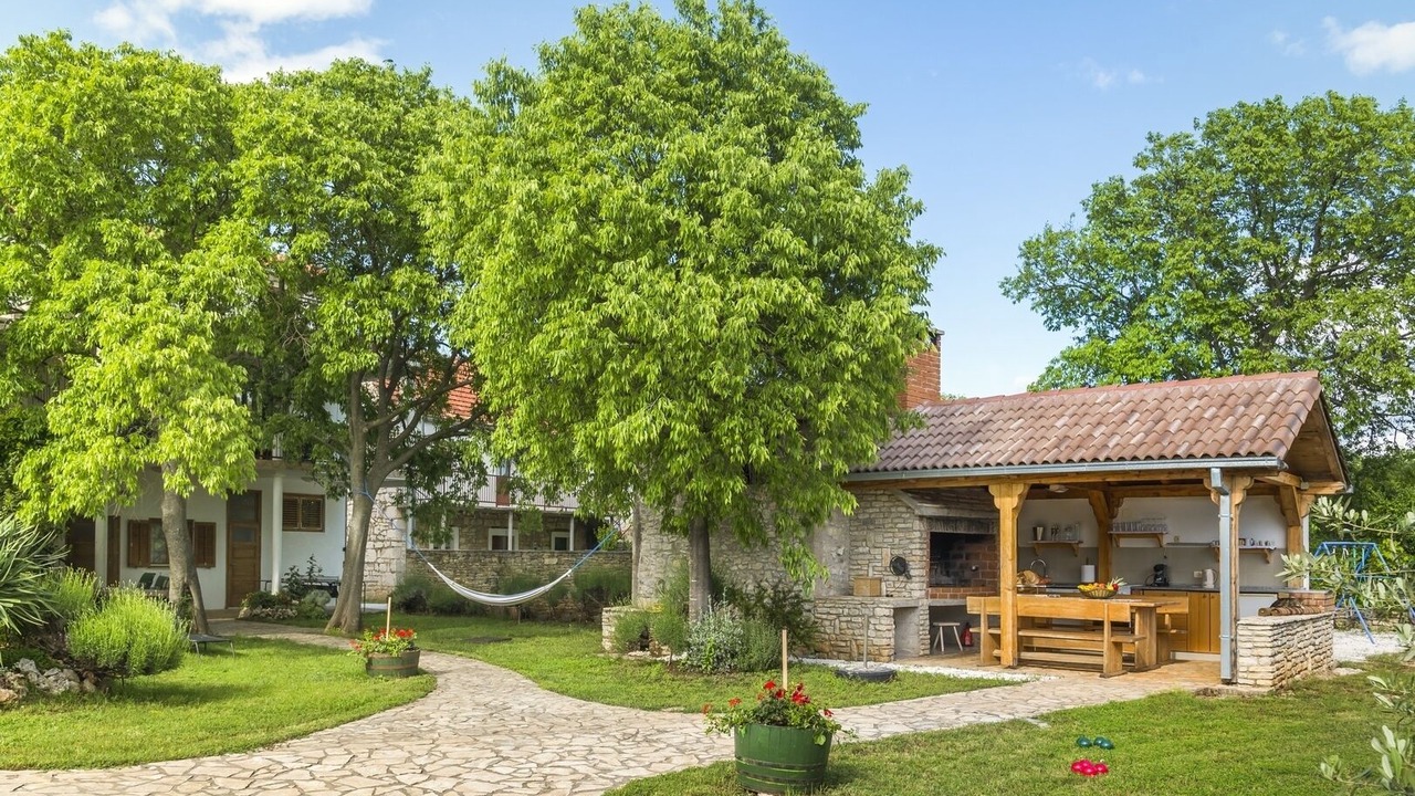 Photo of Outdoor in Puljane