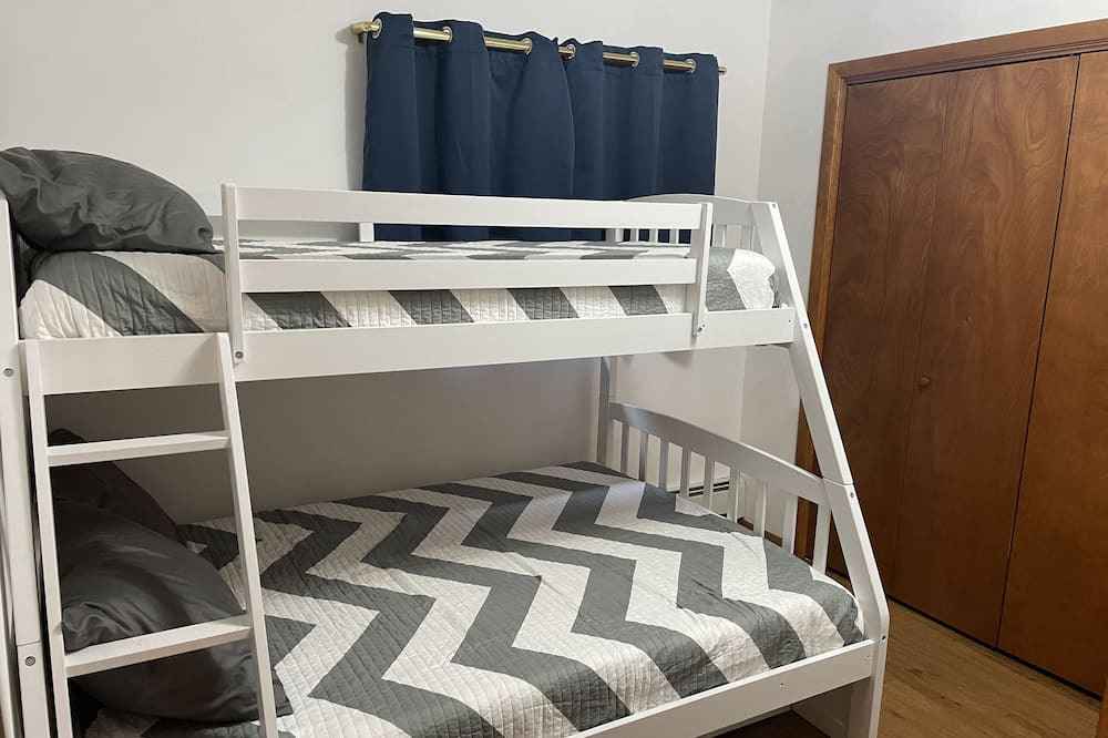 Photo of Bedroom in Saint James