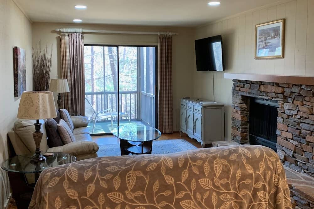 Photo of Bedroom in Big Canoe