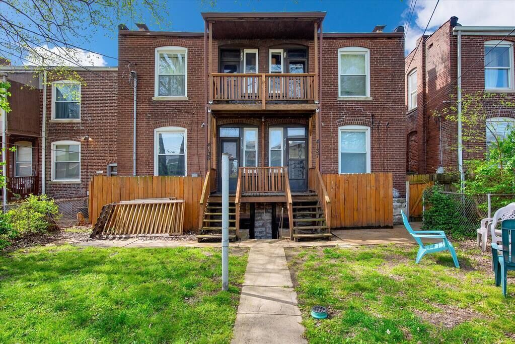 Photo of Buildings in Shaw
