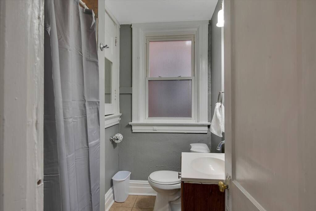 Photo of Bathroom in Shaw