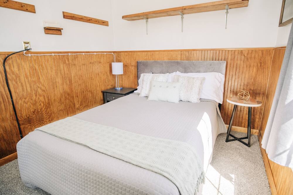 Photo of Bedroom in Gaines