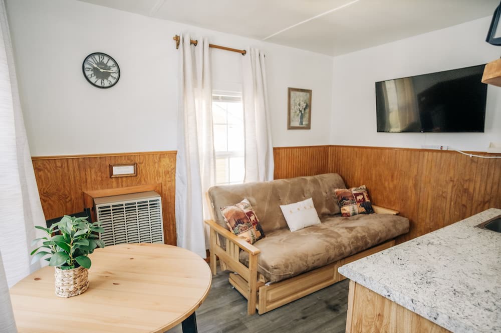 Photo of Livingroom in Gaines