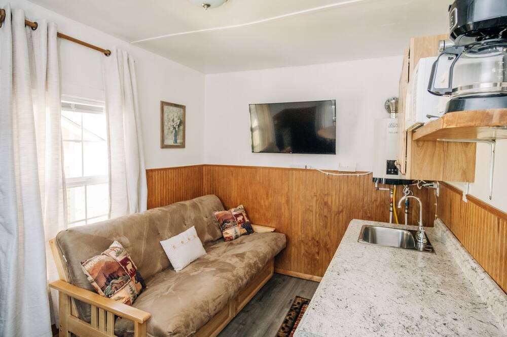 Photo of Livingroom in Gaines