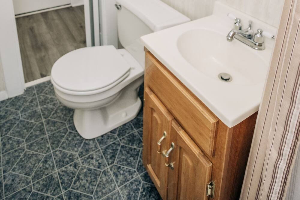 Photo of Bathroom in Gaines