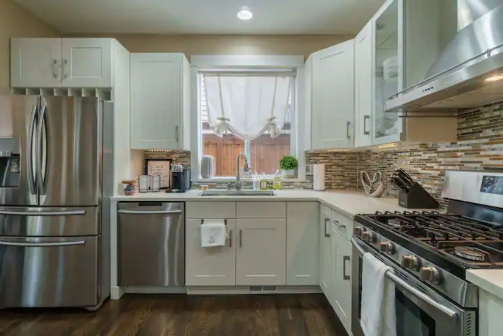 Photo of Kitchen in Paine Field-Lake Stickney