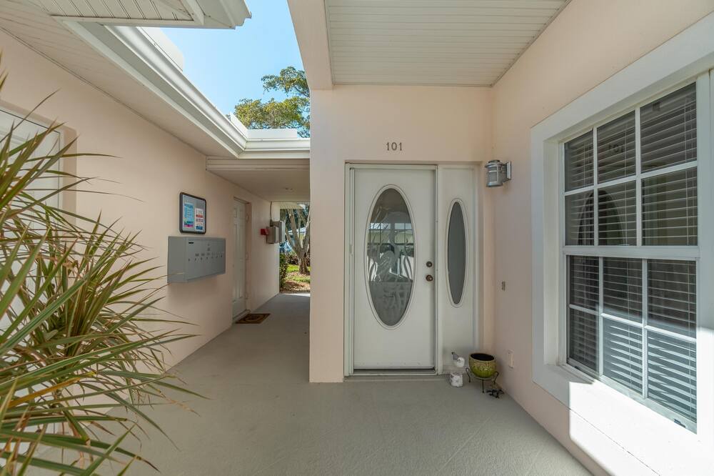 Photo of Outdoor in Bay Acres