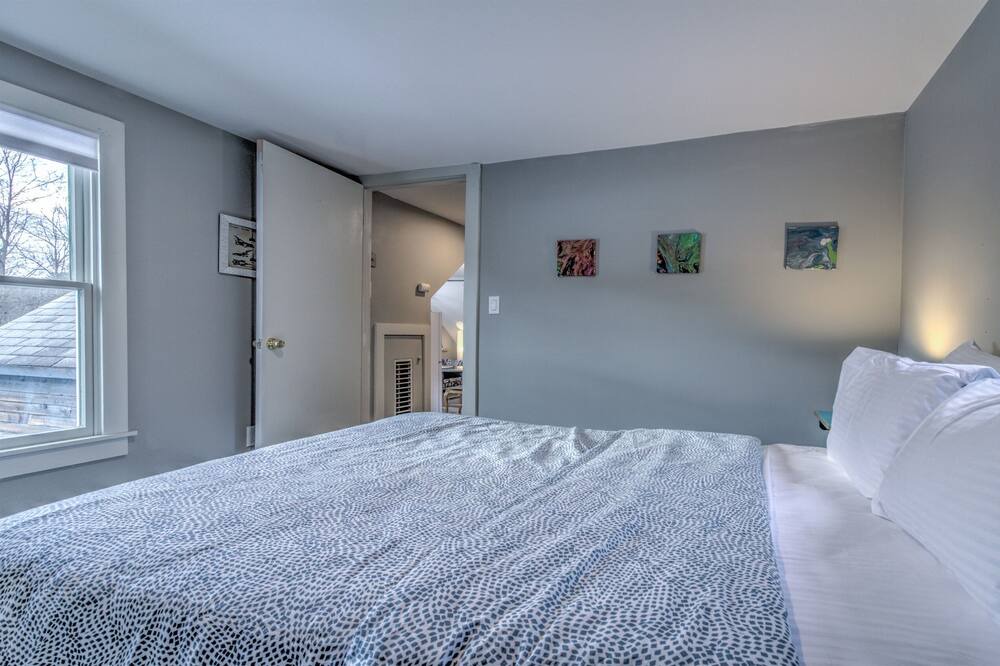 Photo of Bedroom in Londonderry