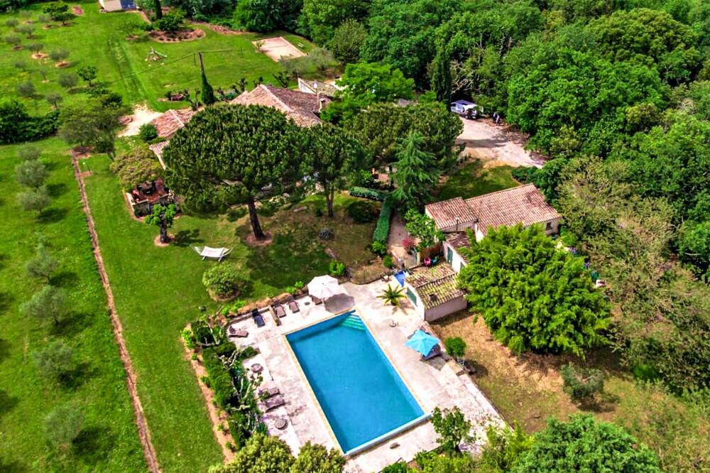 Photo of Outdoor in Saint-Andre-d'Olerargues