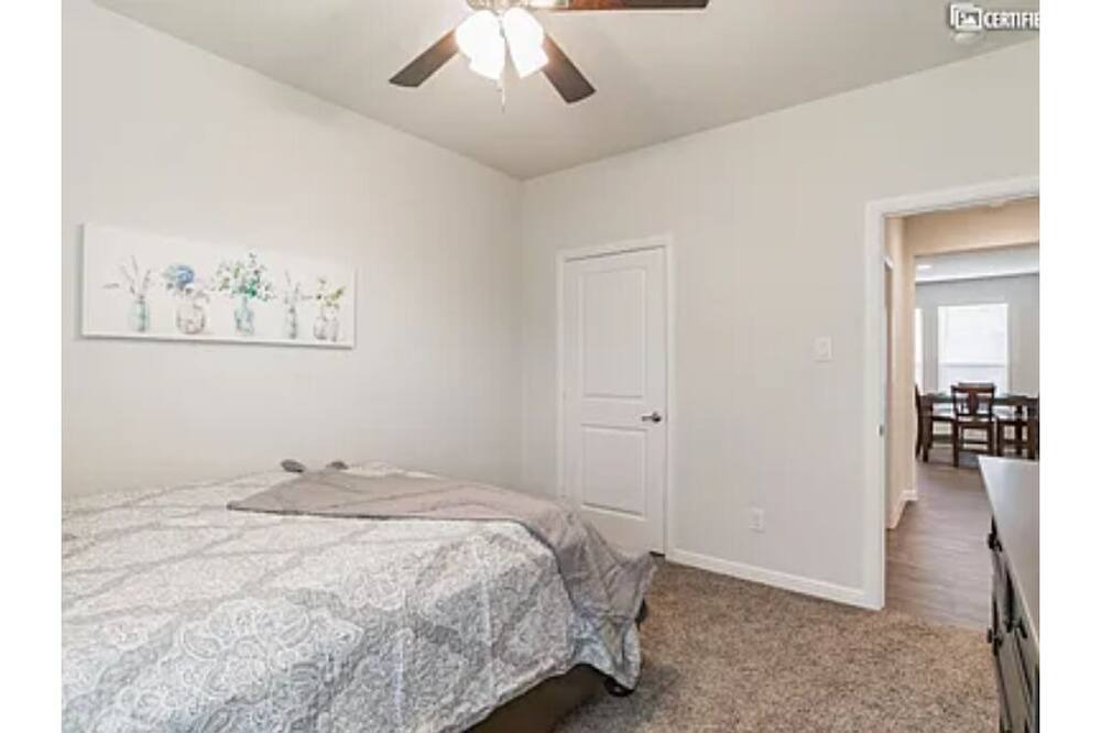 Photo of Bedroom in Azle
