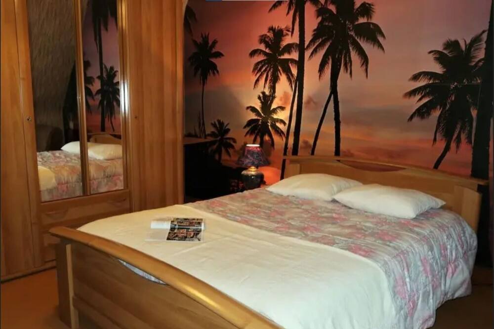 Photo of Bedroom in La Foret-Fouesnant
