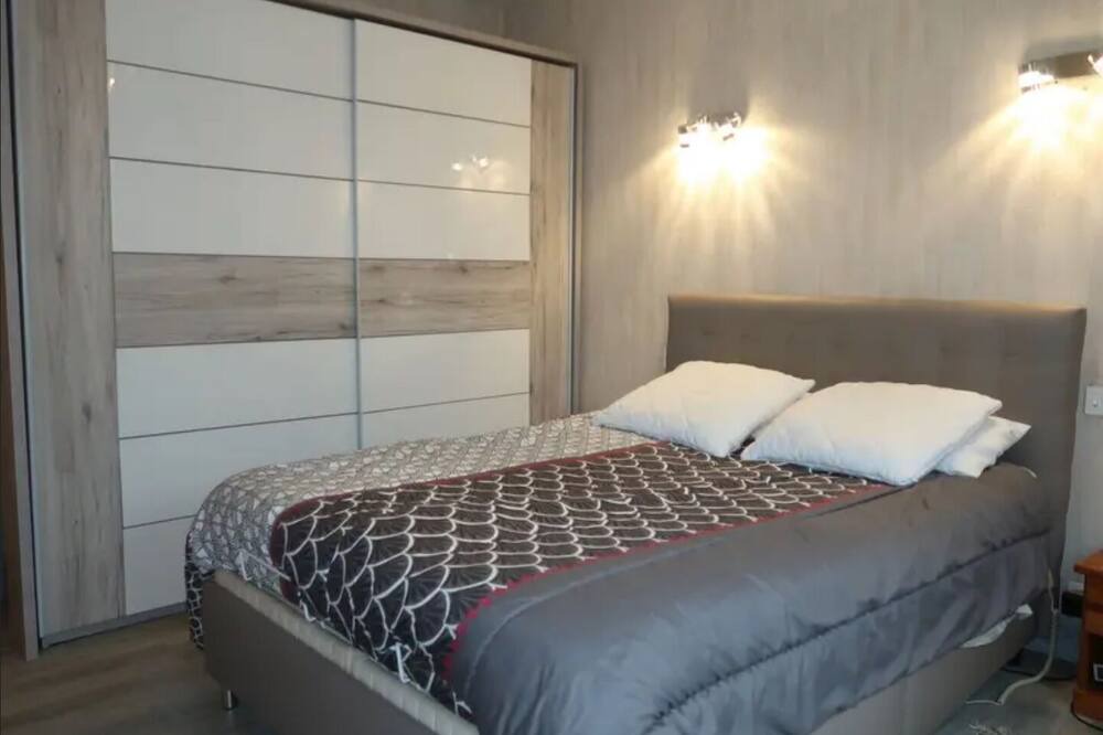 Photo of Bedroom in La Foret-Fouesnant