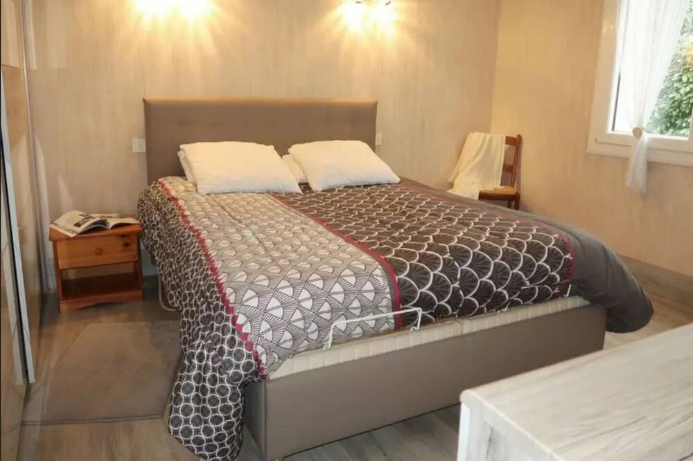 Photo of Bedroom in La Foret-Fouesnant