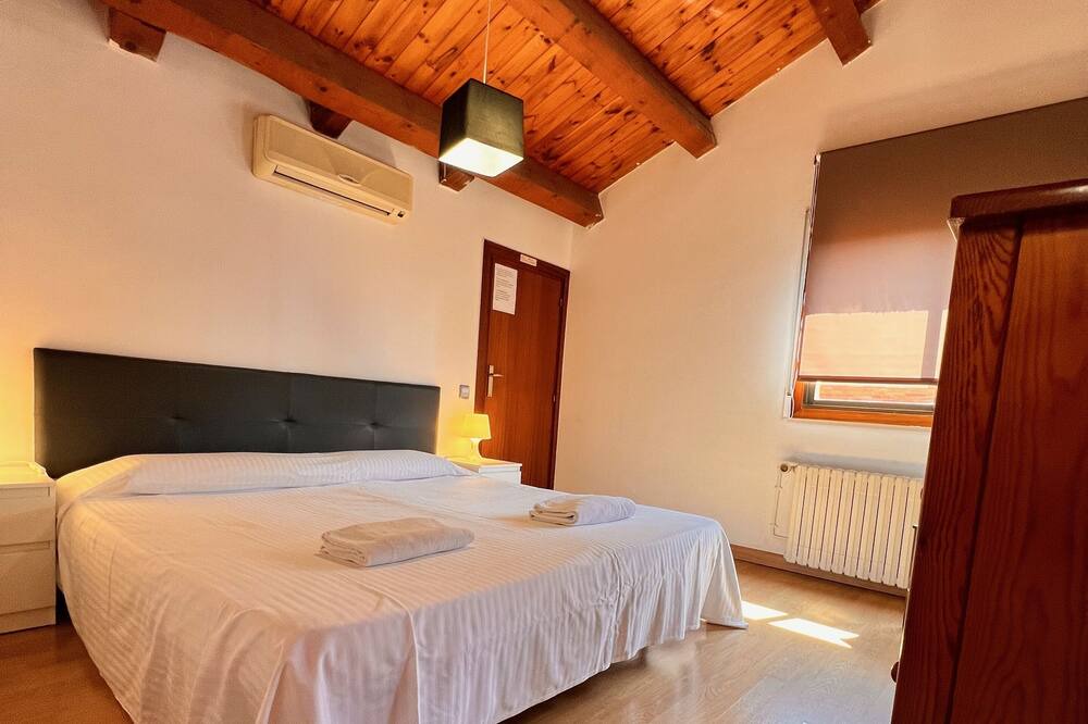 Photo of Bedroom in Castelldefels