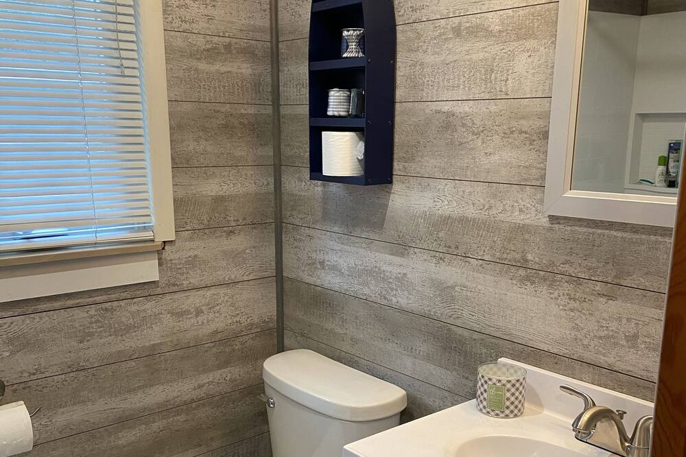 Photo of Bathroom in Branch