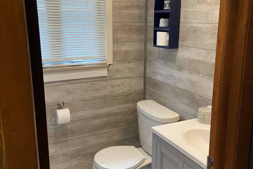 Photo of Bathroom in Branch