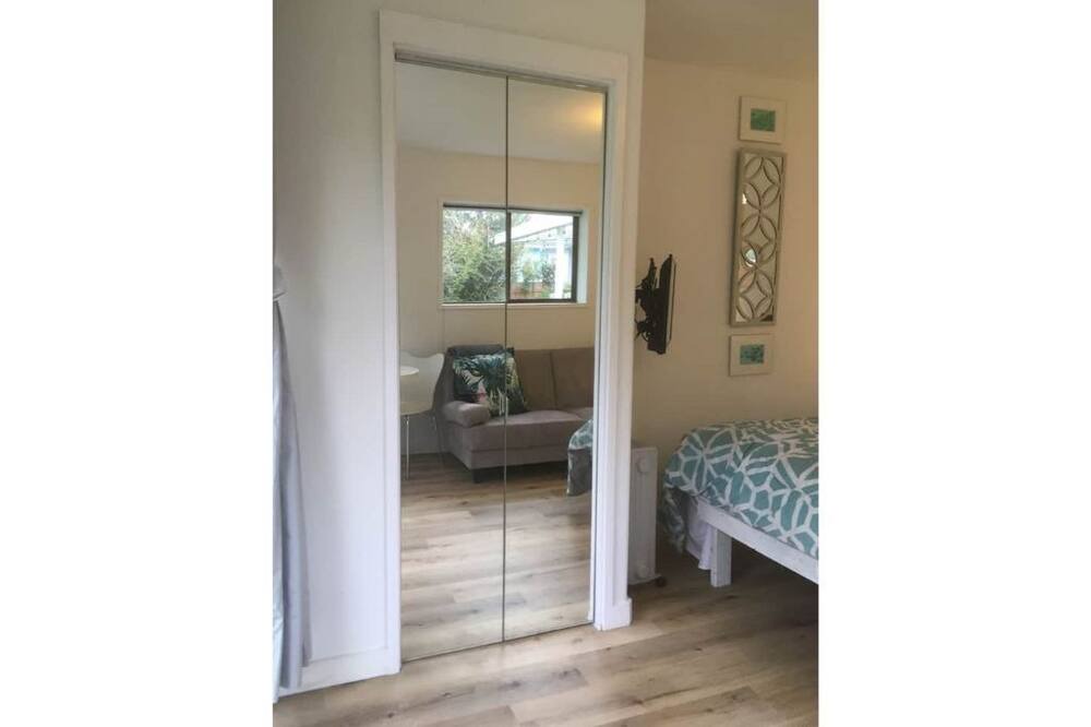 Photo of Bedroom in Cornwall Park